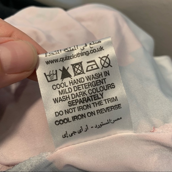 Quiz | Floral Halter Maxi Dress - Picture 14 of 14